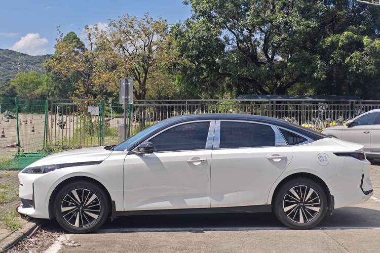 Used CHANGAN NEVO A05 2025 Truly Delicious Edition 70 – Beyond Excellence Exterior 9