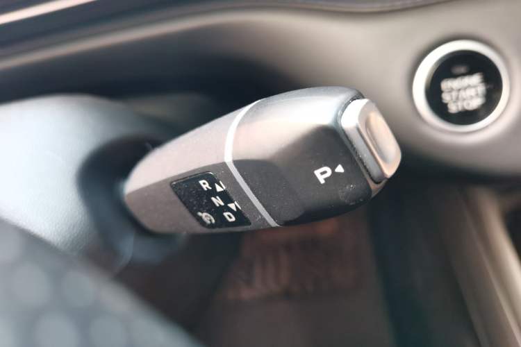 Used CHANGAN NEVO A05 2025 Truly Delicious Edition 145 Beyond-Grade Version Gear Lever