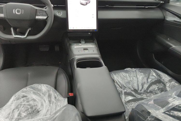 Used CHANGAN NEVO A05 2025 Truly Delicious Edition 70 – Beyond Excellence Gear Lever