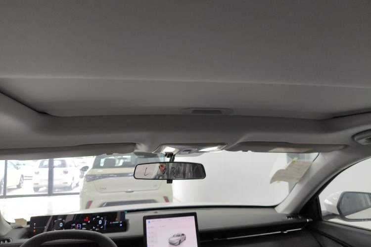 Used CHANGAN NEVO A05 2025 Truly Delicious Edition 70 – Beyond Excellence Headliner