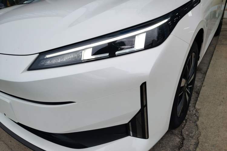Used CHANGAN NEVO A05 2025 Truly Delicious Edition 70 – Beyond Excellence Left Front Headlight