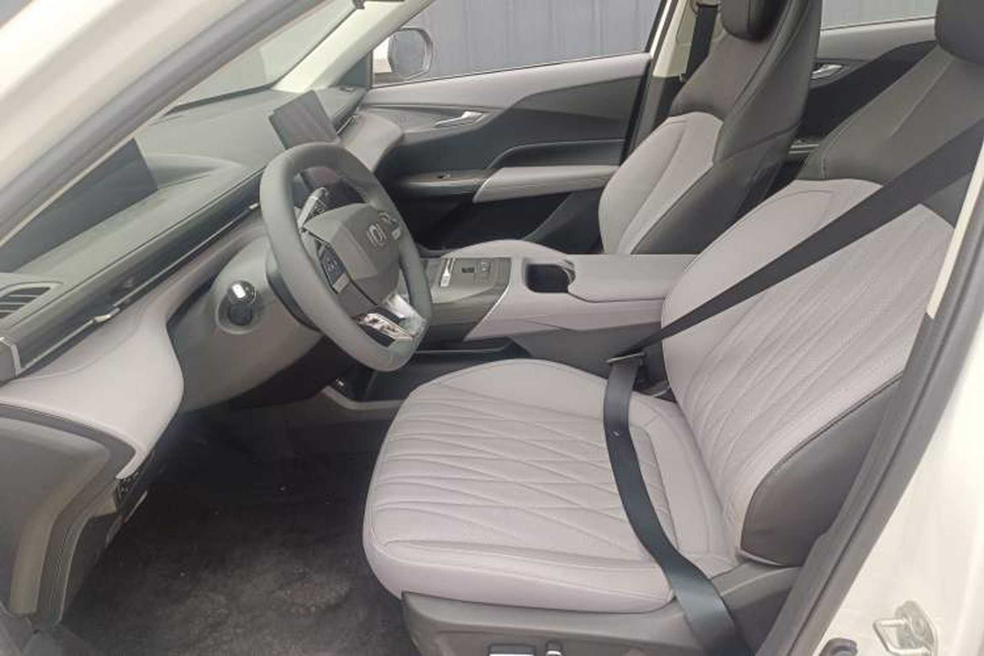 Used CHANGAN NEVO A05 2025 Truly Delicious Version 145 Excellence Edition Left Front Seat