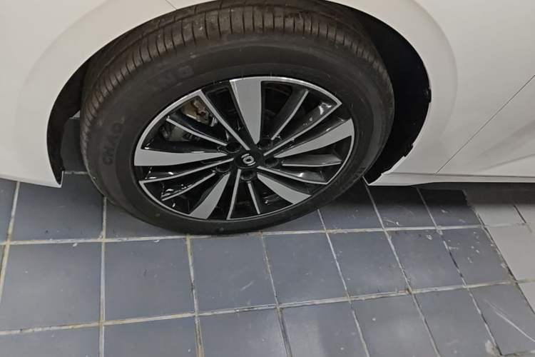 Used CHANGAN NEVO A05 2025 Truly Delicious Edition 145 Beyond-Grade Version Left Front Wheel Hub
