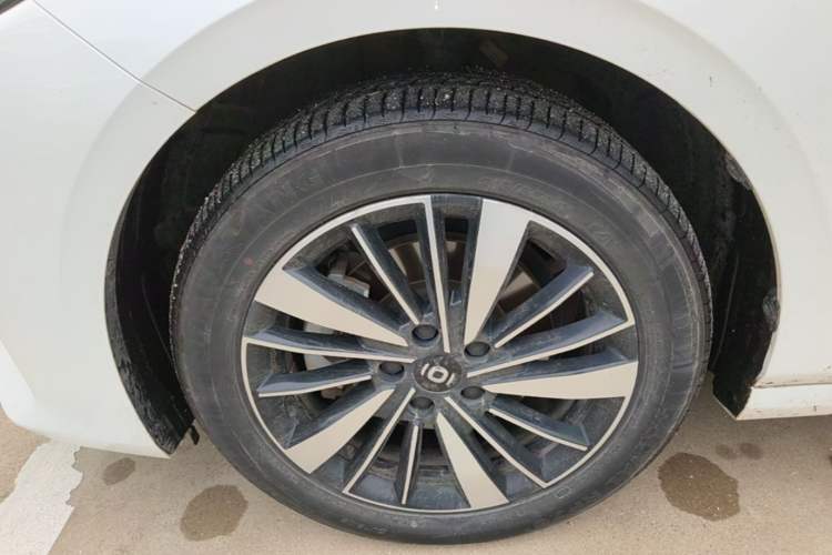 Used CHANGAN NEVO A05 2025 Truly Delicious Edition 145 Beyond-Grade Version Left Front Wheel Hub