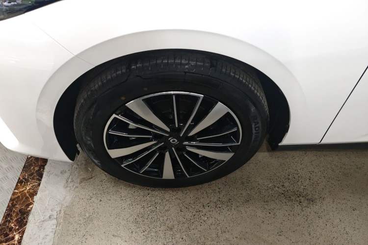 Used CHANGAN NEVO A05 2025 Truly Delicious Edition 70 – Beyond Excellence Left Front Wheel Hub