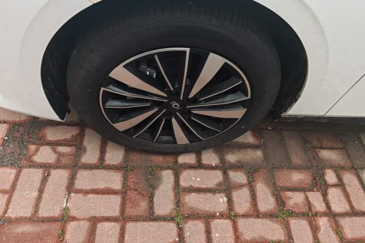Used CHANGAN NEVO A05 2025 Truly Delicious Edition 70 – Beyond Excellence Left Front Wheel Hub
