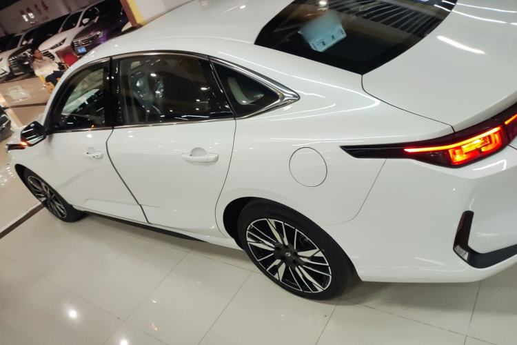 Used CHANGAN NEVO A05 2025 Truly Delicious Version 145 Excellence Edition Left Side