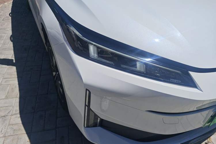 Used CHANGAN NEVO A05 2025 Truly Delicious Edition 145 Beyond-Grade Version Right Front Headlight