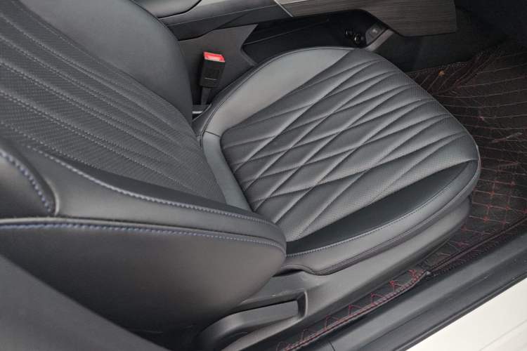 Used CHANGAN NEVO A05 2025 Truly Delicious Edition 145 Beyond-Grade Version Right Front Seat