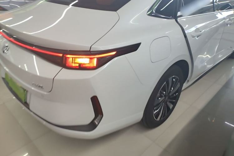 Used CHANGAN NEVO A05 2025 Truly Delicious Edition 145 Beyond-Grade Version Right Rear Taillight