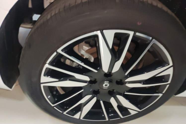 Used CHANGAN NEVO A05 2025 Truly Delicious Version 145 Excellence Edition Right Rear Wheel Hub