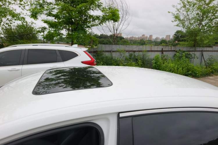 Used CHANGAN NEVO A05 2025 Truly Delicious Edition 145 Beyond-Grade Version Roof