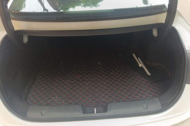 Used CHANGAN NEVO A05 2025 Truly Delicious Edition 145 Beyond-Grade Version Trunk