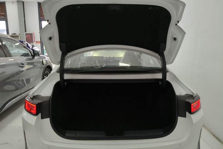 Used CHANGAN NEVO A05 2025 Truly Delicious Edition 70 – Beyond Excellence Trunk