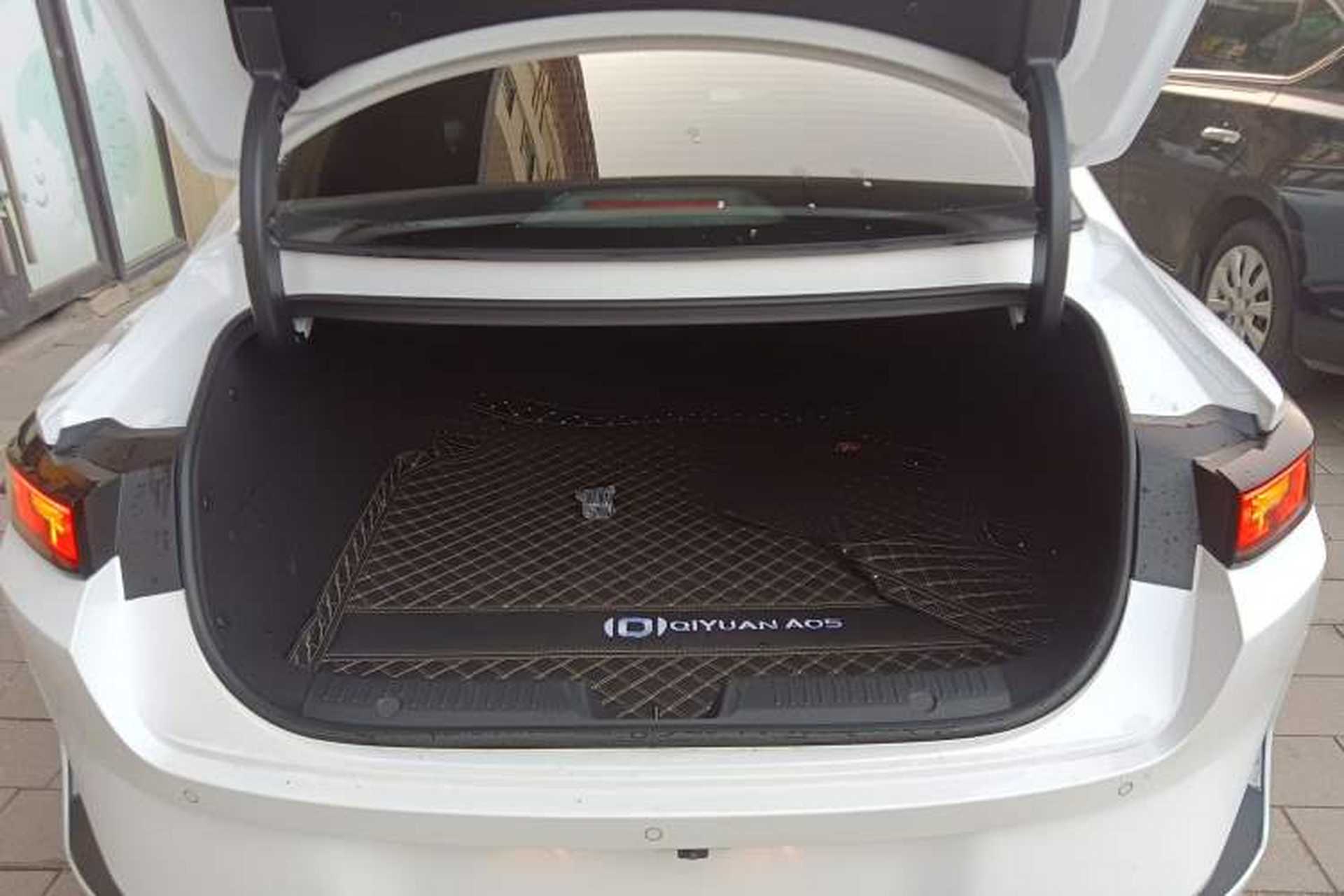 Used CHANGAN NEVO A05 2025 Truly Delicious Edition 145 Beyond-Grade Version Trunk