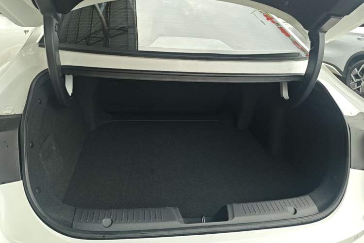 Used CHANGAN NEVO A05 2025 Truly Delicious Edition 145 Beyond-Grade Version Trunk