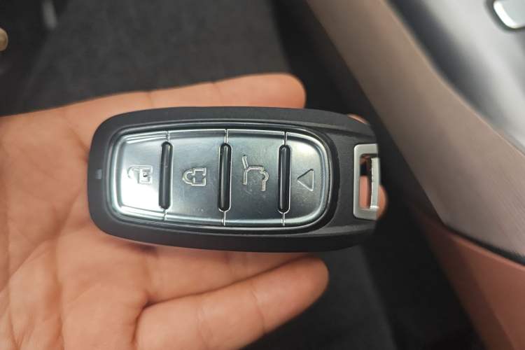 Used CHANGAN NEVO A05 2025 Truly Delicious Edition 70 – Beyond Excellence Vehicle Key