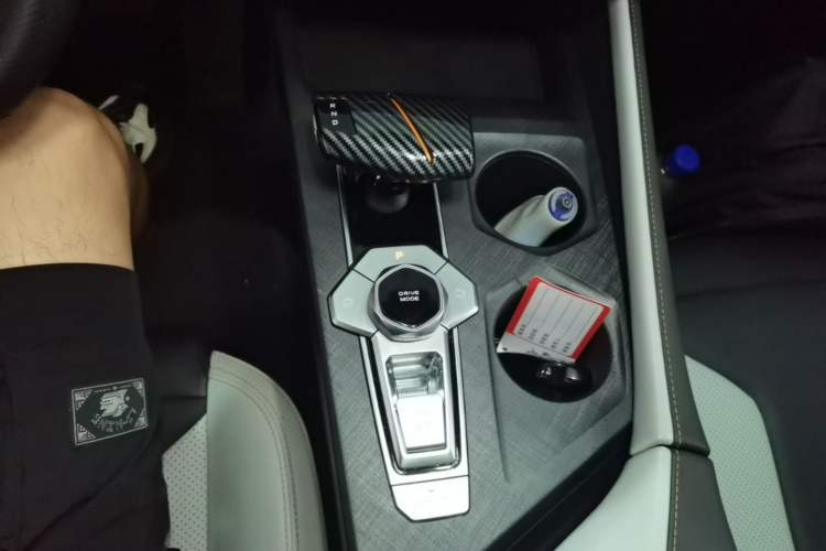 Used CHANGAN NEVO A06 2023 Supreme Model Gear Lever