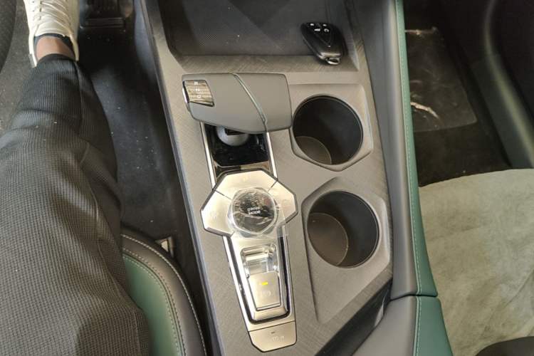 Used CHANGAN NEVO A06 2023 Base Model Gear Lever