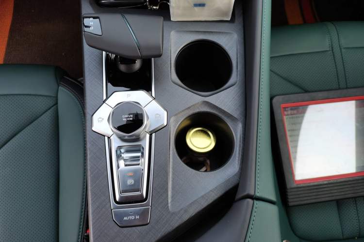 Used CHANGAN NEVO A06  Gear Lever