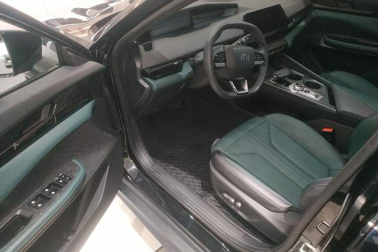Used CHANGAN NEVO A06 2023 Base Model Interior 3