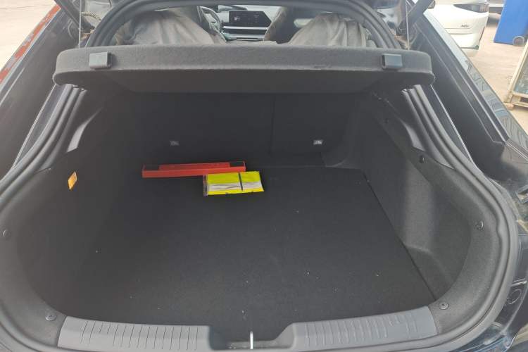 Used CHANGAN NEVO A06 2023 Base Model Trunk