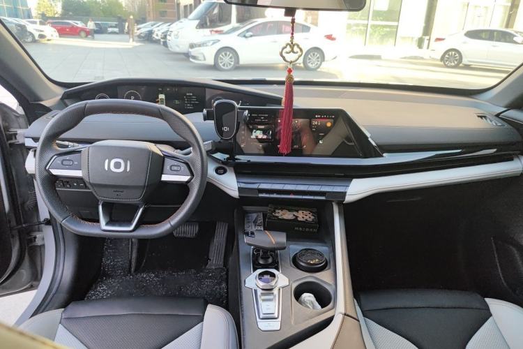 Used CHANGAN NEVO A06 2023 Base Model Center Console