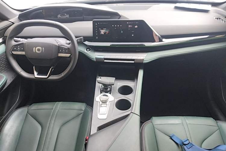 Used CHANGAN NEVO A06 2023 Supreme Model Center Console