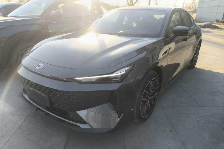 Used CHANGAN NEVO A06 2023 Base Model Front Left 45 Deg