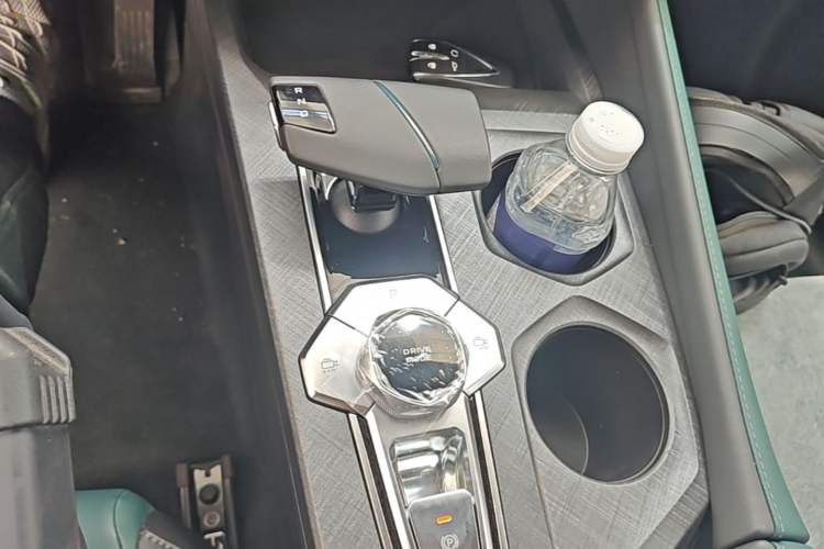 Used CHANGAN NEVO A06 2023 Base Model Gear Lever