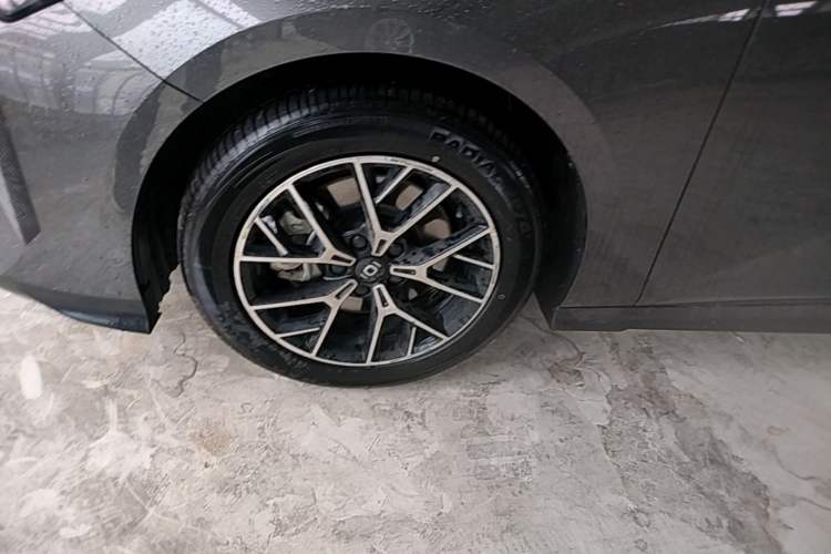 Used CHANGAN NEVO A06 2023 Base Model Left Front Wheel Hub