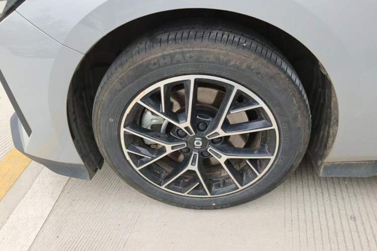 Used CHANGAN NEVO A06 2023 Base Model Left Front Wheel Hub