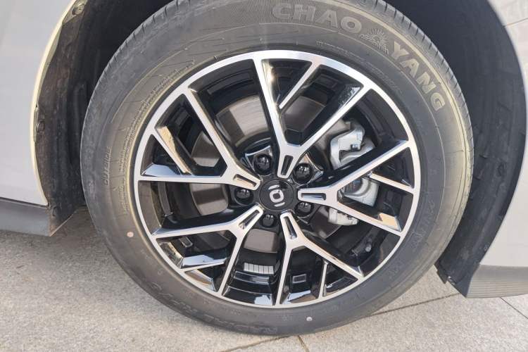 Used CHANGAN NEVO A06 2023 Base Model Right Front Wheel Hub