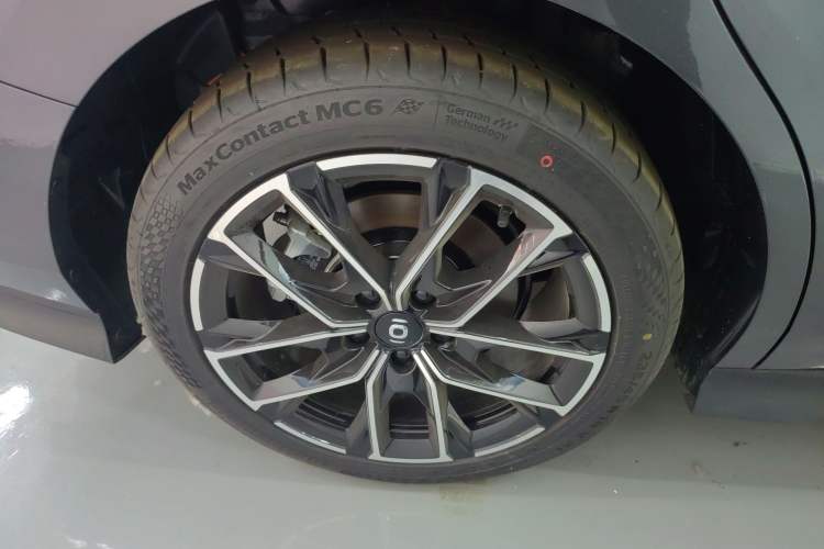 Used CHANGAN NEVO A06 2023 Supreme Model Right Rear Wheel Hub