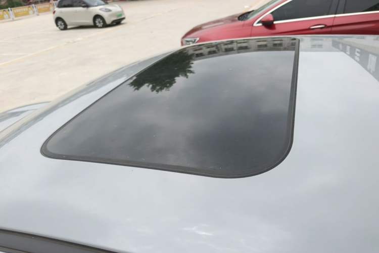 Used CHANGAN NEVO A06 2023 Base Model Roof