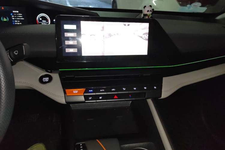 Used CHANGAN NEVO A06 2023 Supreme Model Audio And AC Panel