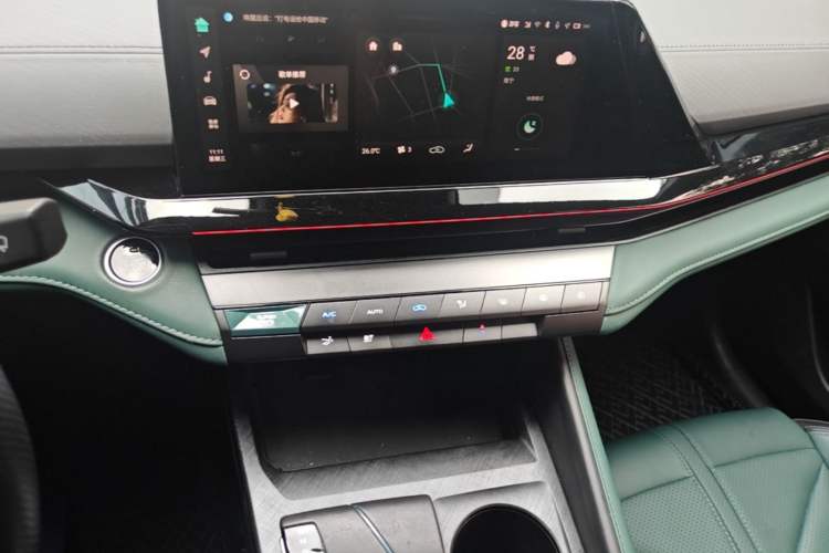 Used CHANGAN NEVO A06 2023 Supreme Model Audio And AC Panel