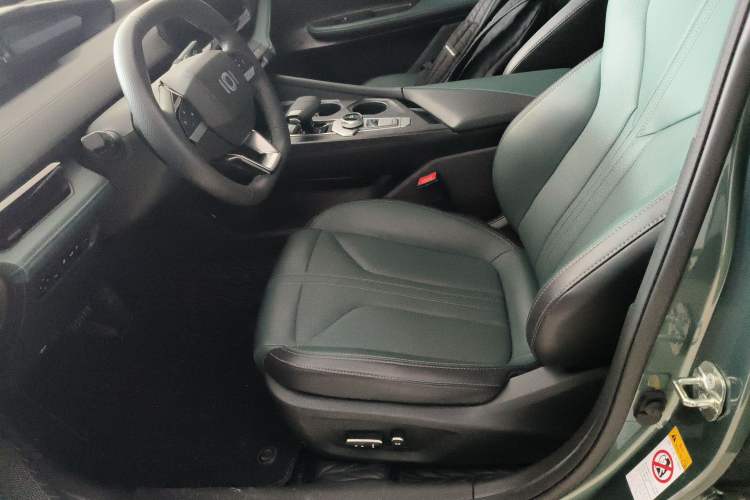 Used CHANGAN NEVO A06 2023 Base Model Left Front Seat