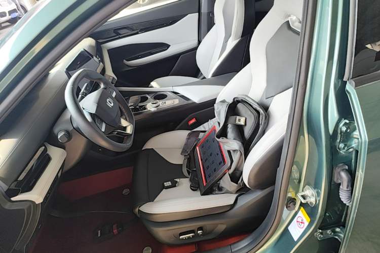 Used CHANGAN NEVO A06 2023 Base Model Left Front Seat
