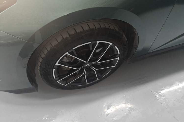 Used CHANGAN NEVO A06 2023 Base Model Left Front Wheel Hub