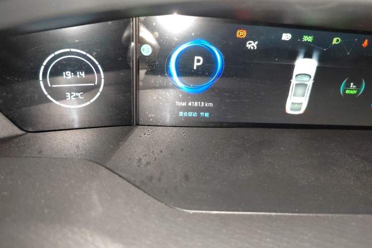 Used CHANGAN NEVO A06 2023 Supreme Model Odometer Close Up