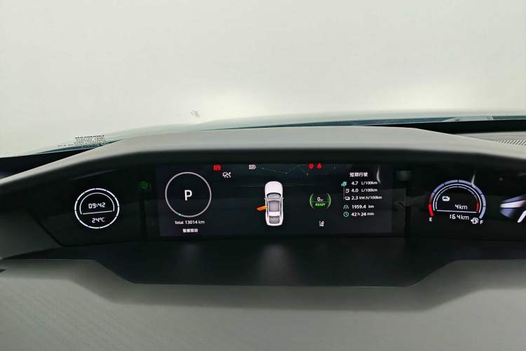 Used CHANGAN NEVO A06 2023 Supreme Model Odometer Close Up