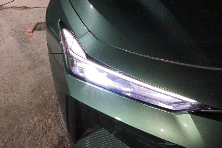 Used CHANGAN NEVO A06  Right Front Headlight