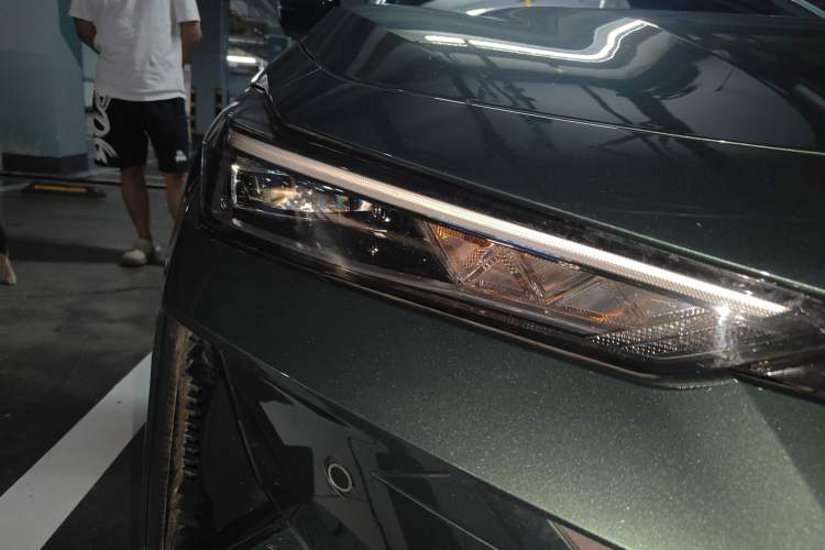 Used CHANGAN NEVO A06 2023 Supreme Model Right Front Headlight