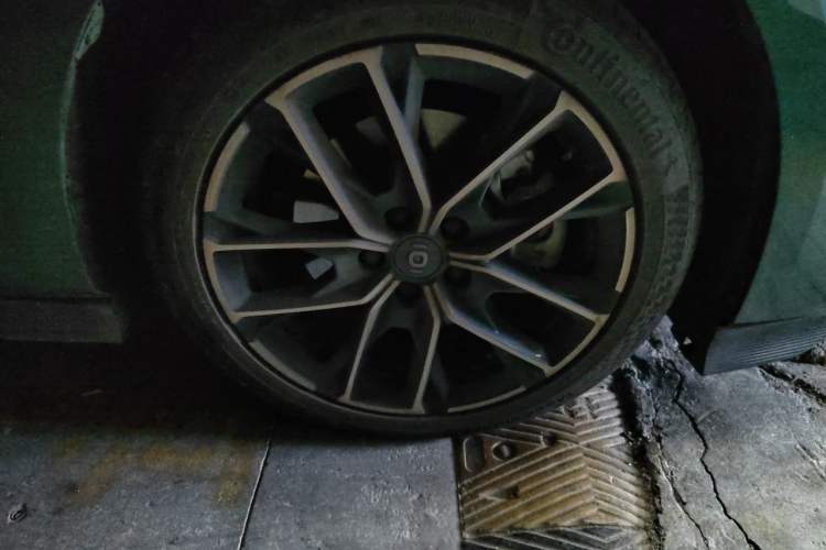 Used CHANGAN NEVO A06 2023 Supreme Model Right Front Wheel Hub
