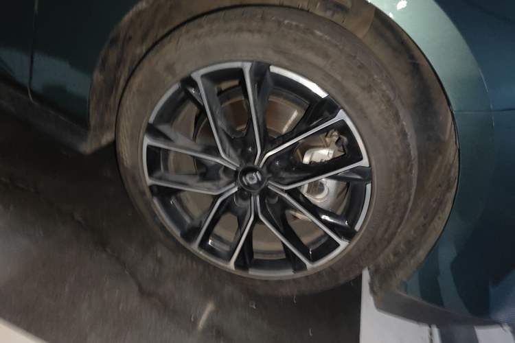 Used CHANGAN NEVO A06 2023 Supreme Model Right Front Wheel Hub