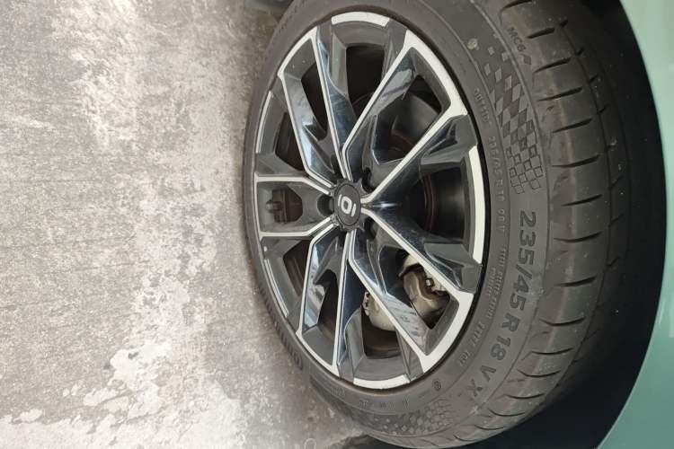 Used CHANGAN NEVO A06 2023 Supreme Model Right Front Wheel Hub