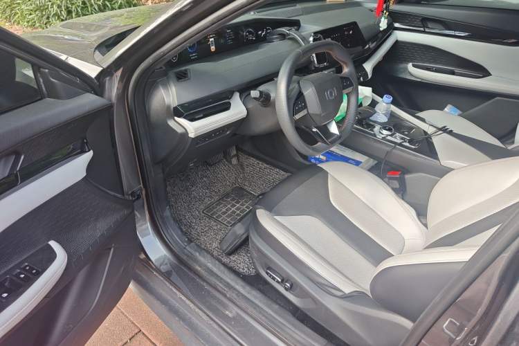 Used CHANGAN NEVO A06 2023 Supreme Model Driver Seat