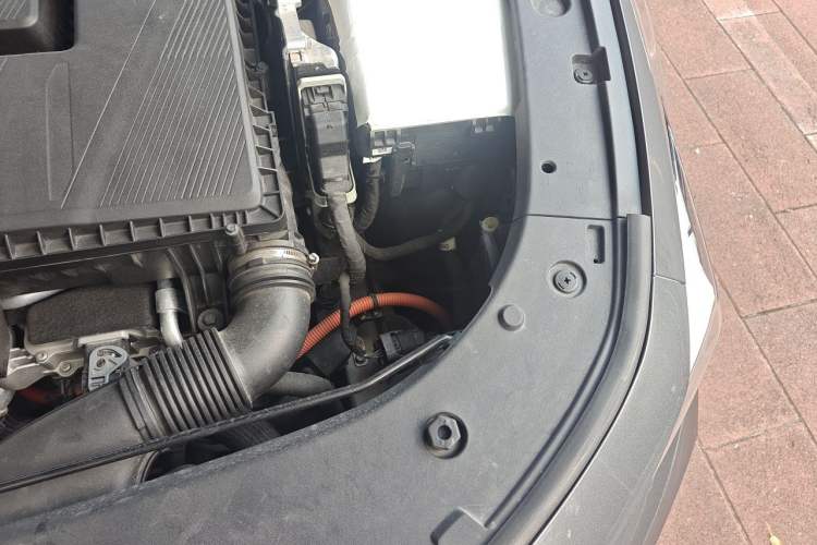 Used CHANGAN NEVO A06 2023 Supreme Model Engine Bay Left
