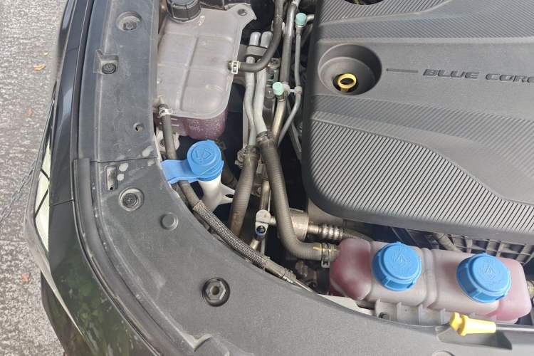 Used CHANGAN NEVO A06 2023 Supreme Model Engine Bay Right